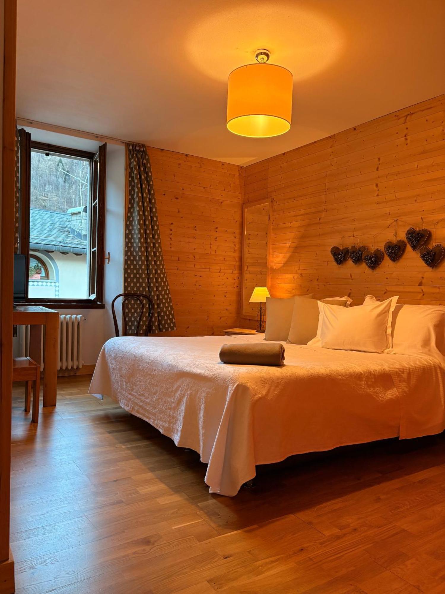 Hotel Pedretti Бранци Экстерьер фото