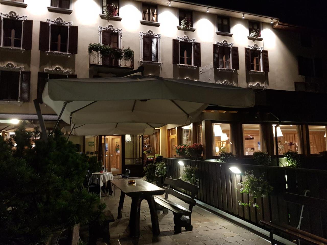 Hotel Pedretti Бранци Экстерьер фото